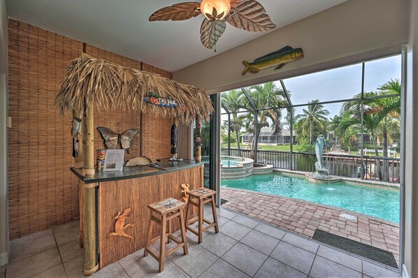 House (5 Bedrooms) | Interior - Canalfront Oasis: Cape Coral Home w/ Pool & Spa (Cape Coral)