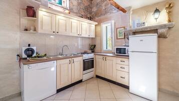 House, Smoking | 3 bedrooms