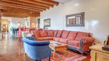 Villa (Multiple Bedrooms) | Interior