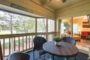 Apartment (3 Bedrooms) | Dining