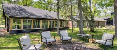 House (2 Bedrooms) | Terrace/patio