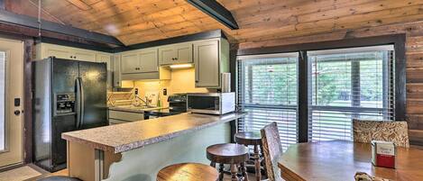 House (2 Bedrooms) | Interior