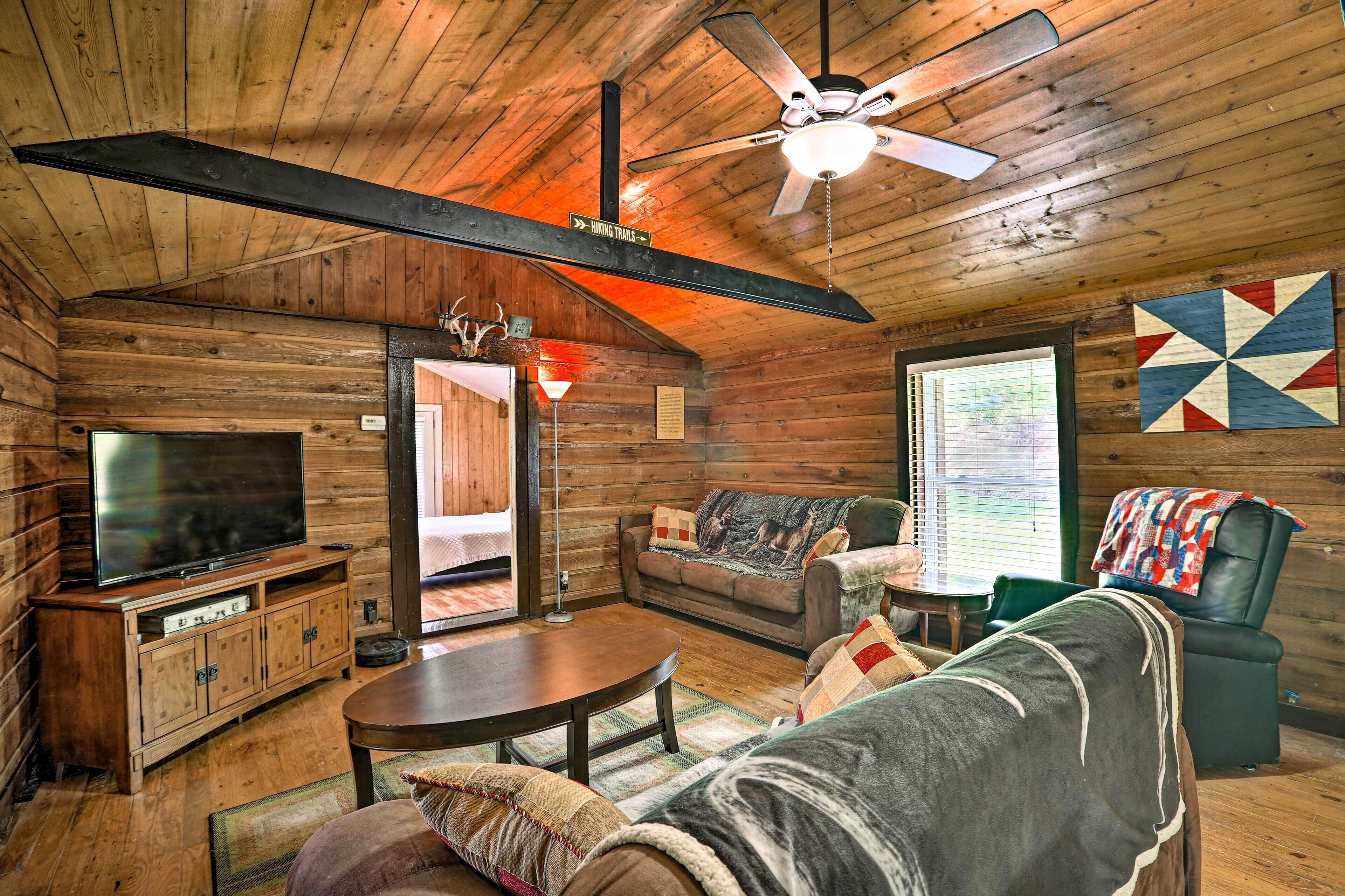 House (2 Bedrooms) | Interior