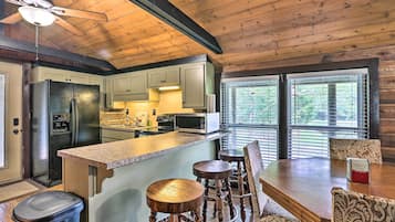 Rumah (2 Bedrooms) | Interior