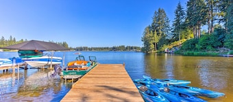Lakeside Lacey Gem w/ Fire Pit + Private Dock
