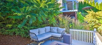Lakeside Lacey Gem w/ Fire Pit + Private Dock