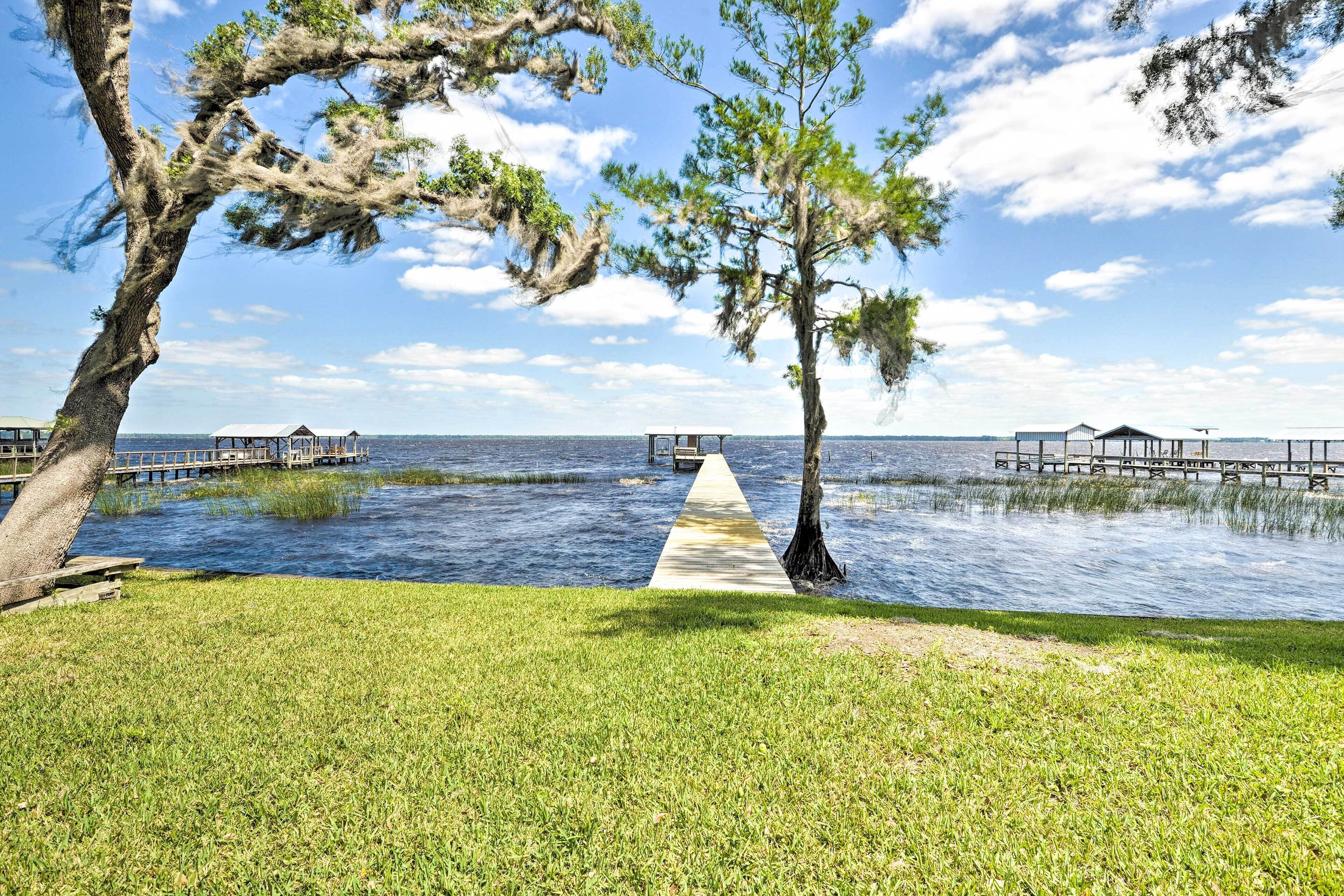 Crescent Lake Sanctuary - Renovated w/ Views!