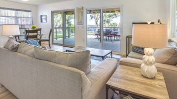 Casa (2 Bedrooms) | Interior