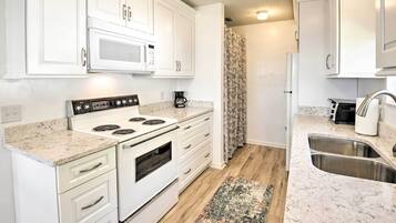 Casa (2 Bedrooms) | Interior