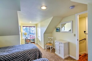Interior - Peacock Hill Retreat on 1 Acre, 1 Mi to Harbor (Gig Harbor)