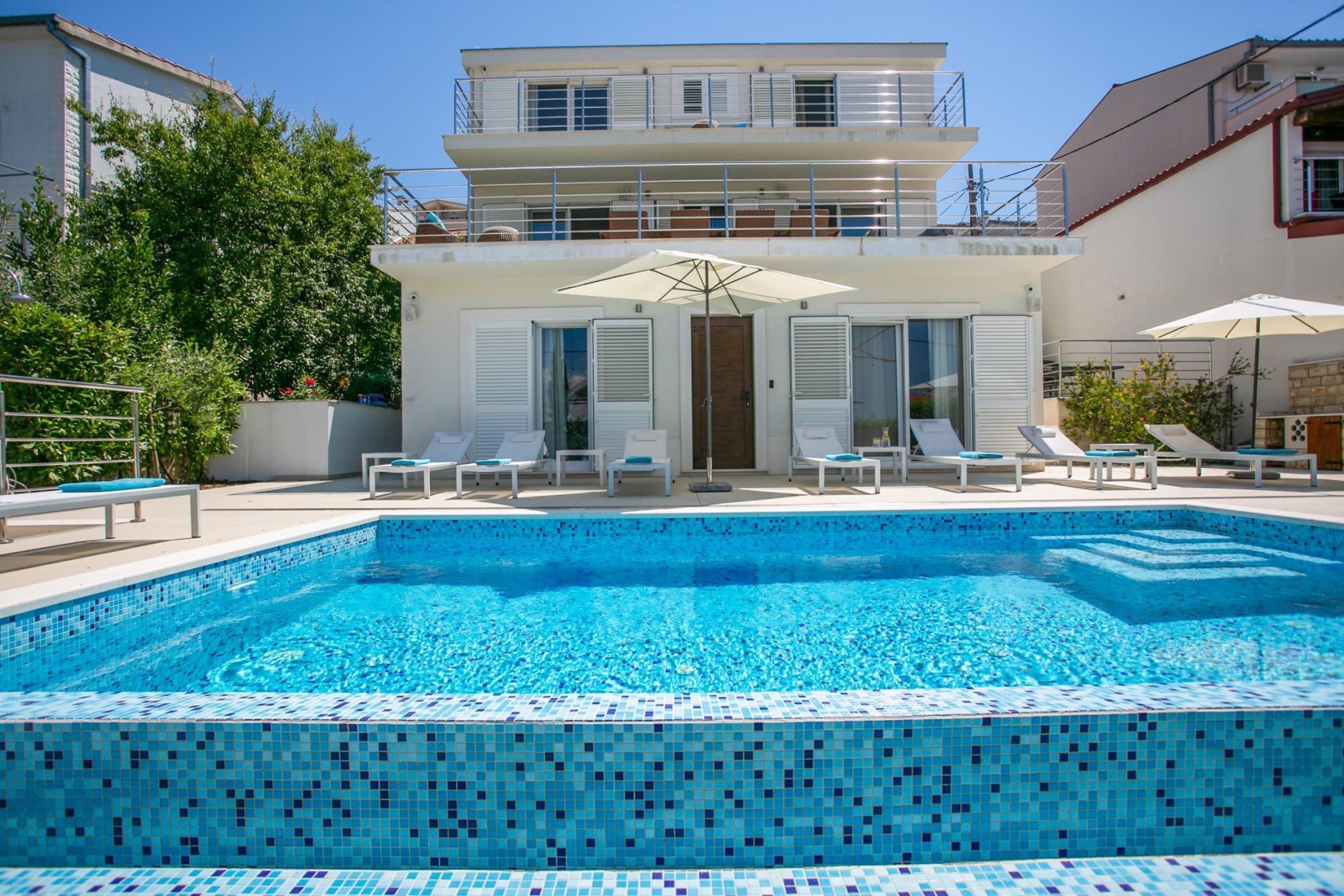 Villa | 4 bedrooms, soundproofing