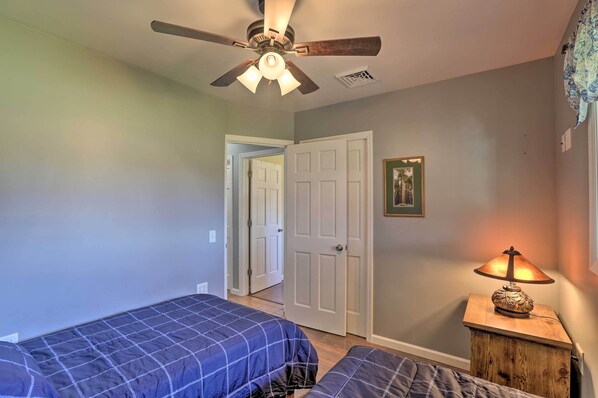 House (2 Bedrooms) | Interior - Dayton Home w/ Patio & Fire Pit ~ 6 Mi Dtwn! (Dayton)