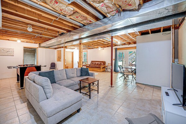 House (4 Bedrooms) | Interior - Charming Pentwater Home w/ Fire Pit & Yard! (Pentwater)