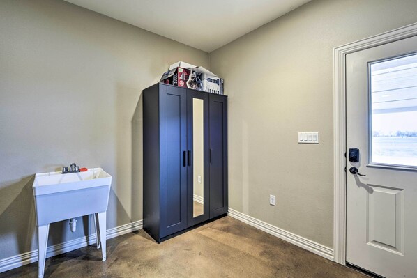 單棟房屋 (4 Bedrooms) | 內部