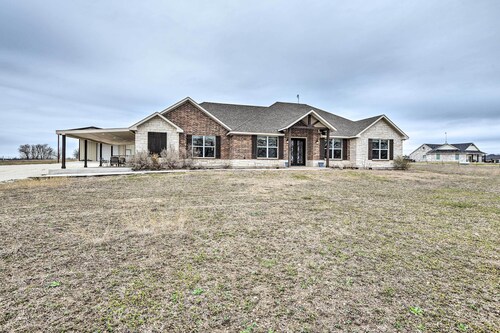Secluded Krum Home w/ Patio & Gas Grill!