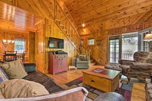 House (2 Bedrooms) | Interior - 11 Mi to Boone: Secluded Pet-friendly Cabin! (Todd)