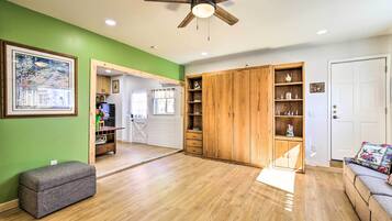 Apartment (0 Bedroom) | Interior