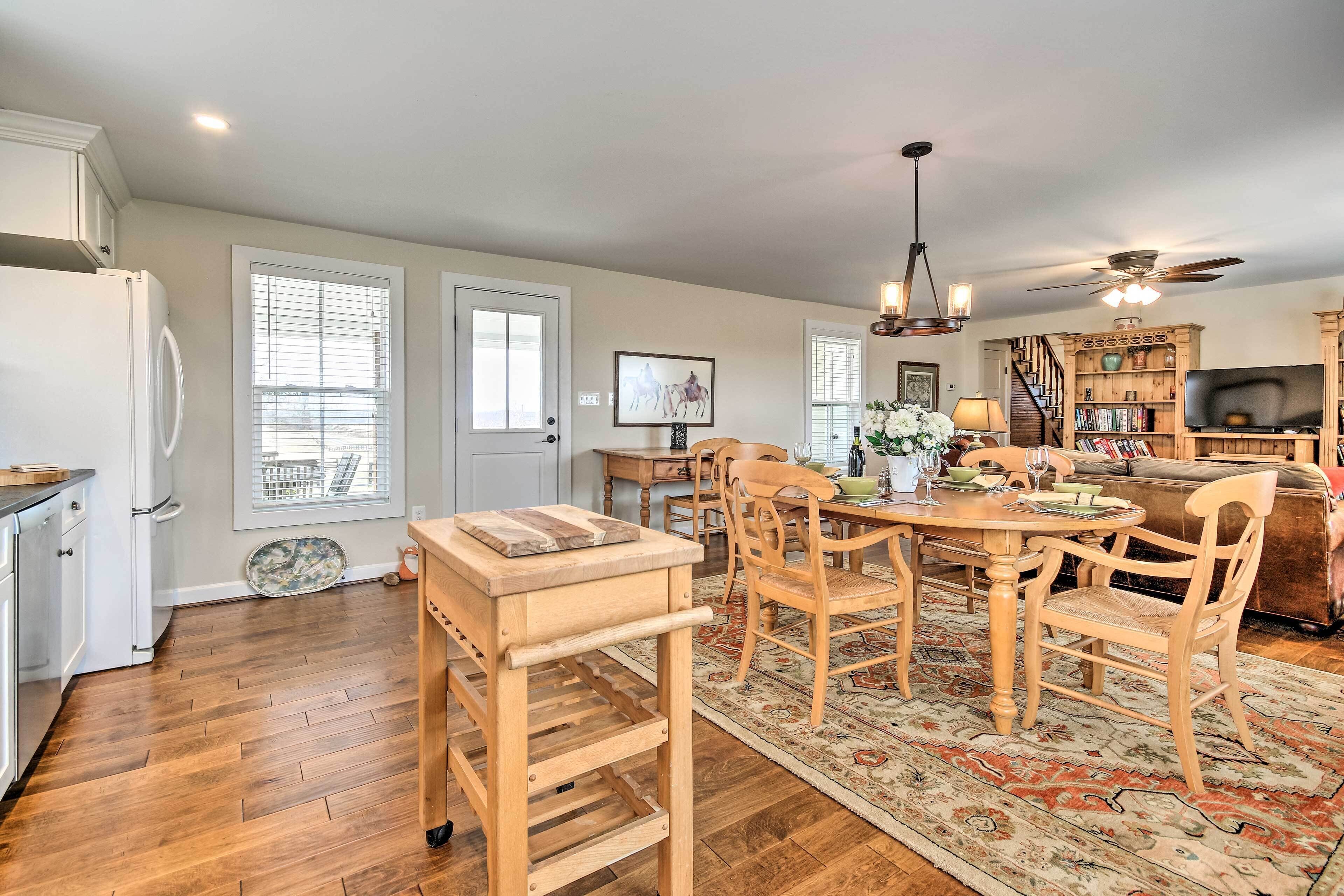 House (4 Bedrooms) | Interior