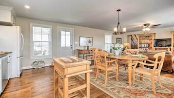 House (4 Bedrooms) | Interior