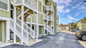 Apartment (1 Bedroom) | Interior