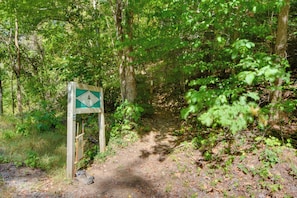 Cottage (2 Bedrooms) | Interior - Mountain Cottage w/ Views Near Tail of the Dragon! (Fontana Dam)