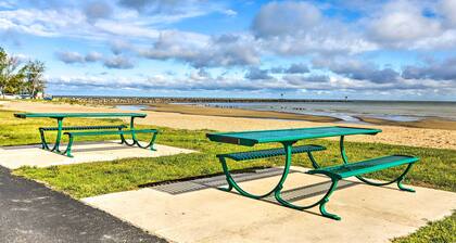 'sweetwater Hideaway' - Blocks to Lake Erie!