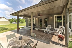 Cottage (3 Bedrooms) | Interior - Mountain Home Cottage w/ Deck on White River! (Gassville)
