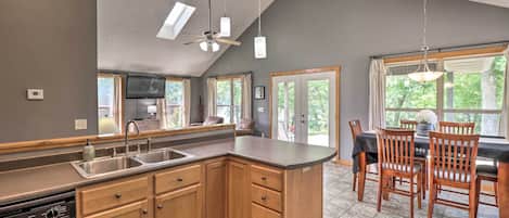 Cottage (3 Bedrooms) | Interior