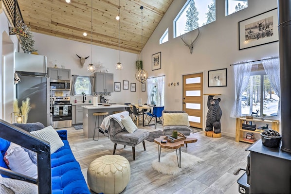 House (2 Bedrooms) | Interior