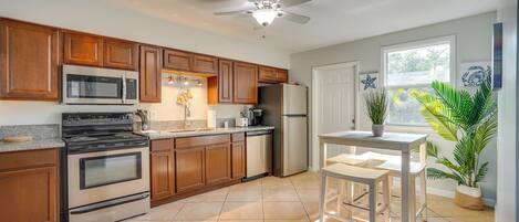 House (2 Bedrooms) | Interior