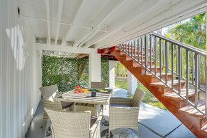 House (2 Bedrooms) | Interior - Stunning Bonita Springs Home on the Canal! (Bonita Springs)