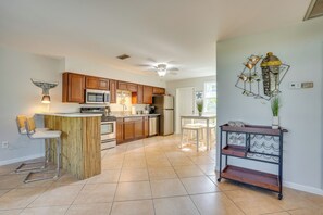 House (2 Bedrooms) | Interior - Stunning Bonita Springs Home on the Canal! (Bonita Springs)