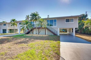 Interior - Stunning Bonita Springs Home on the Canal! (Bonita Springs)
