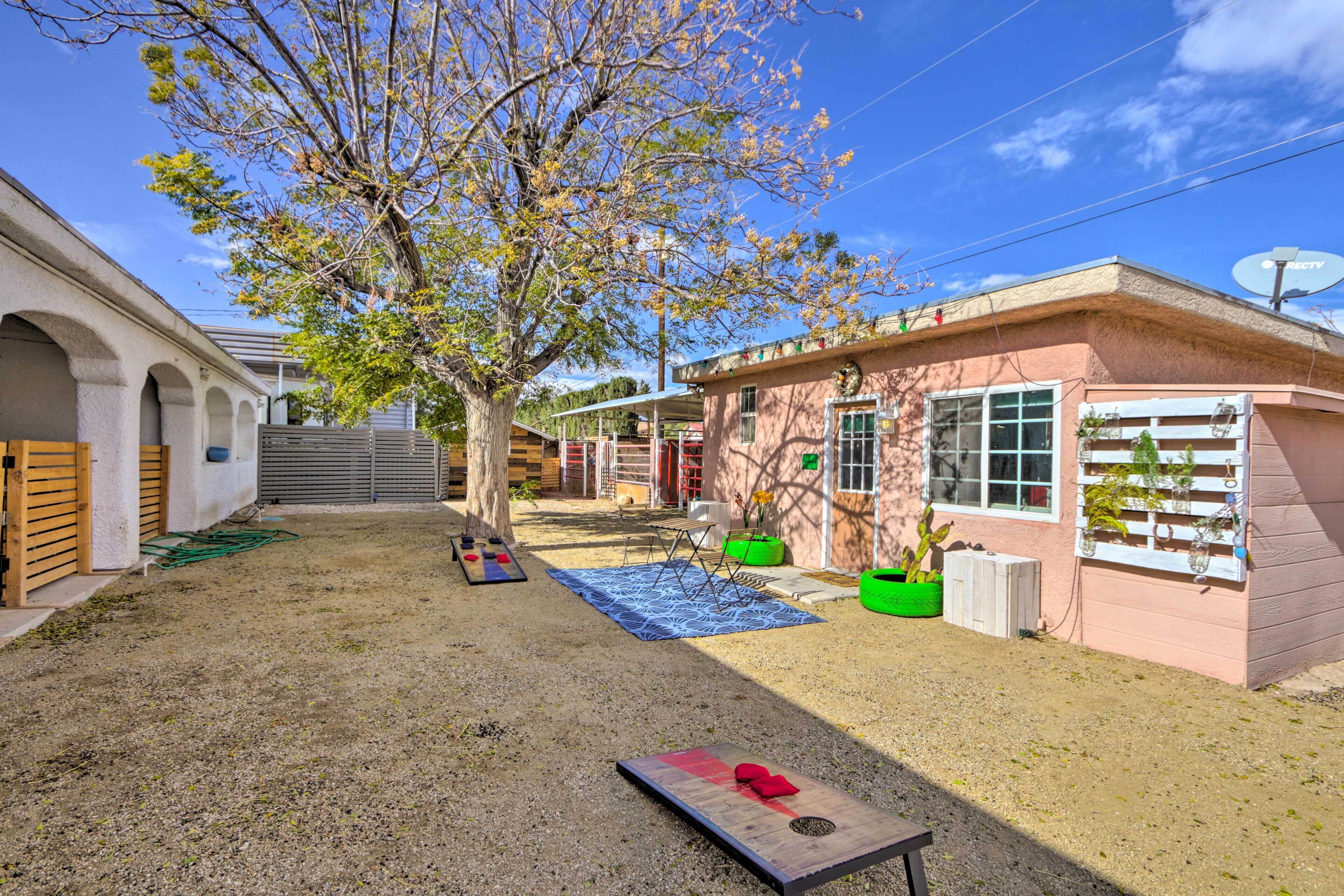 'the Goat Hut' Studio Casita: 11 Mi to Strip!