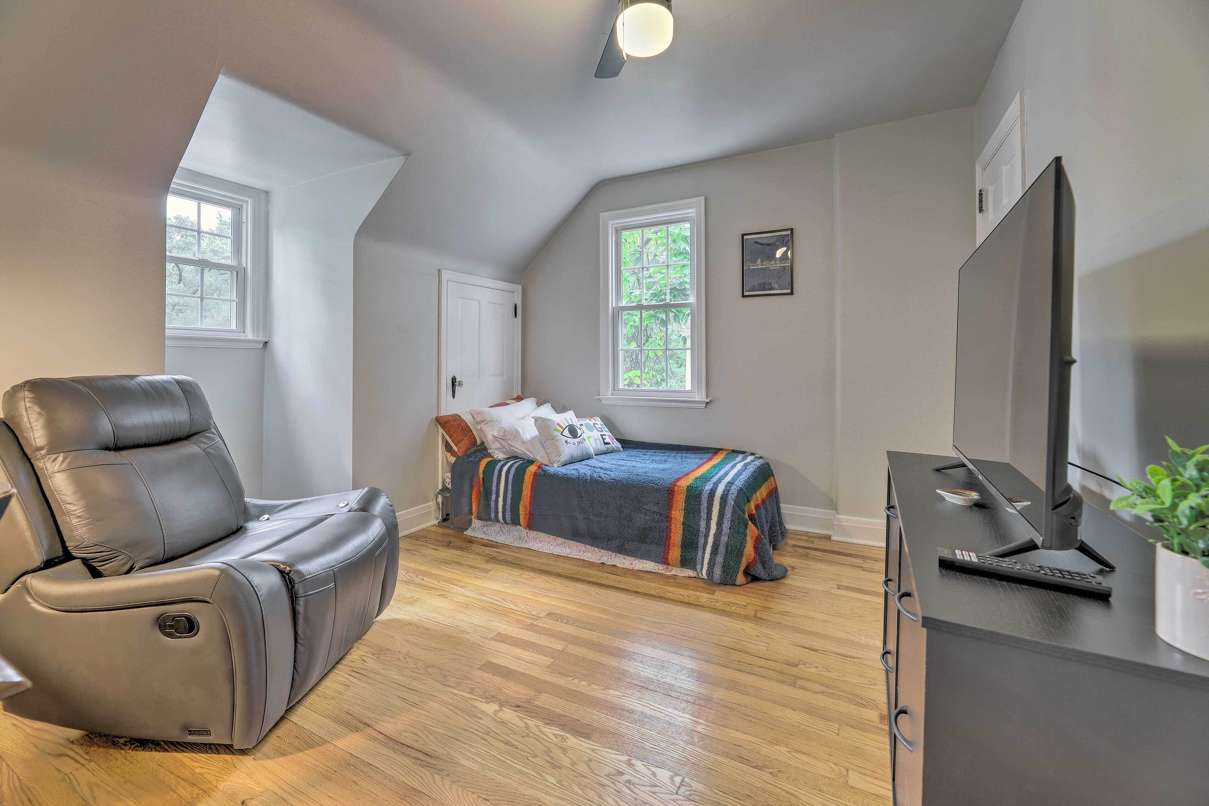 Charming Cincinnati Home < 10 Mi to Downtown!