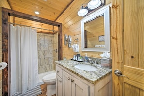 House (2 Bedrooms) | Interior - 'falling Star' Eagletown Cabin w/ Hot Tub: Pets OK (Eagletown)