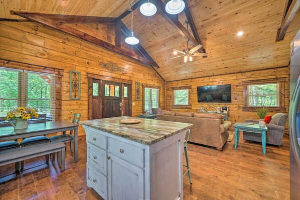 House (2 Bedrooms) | Interior - 'falling Star' Eagletown Cabin w/ Hot Tub: Pets OK (Eagletown)