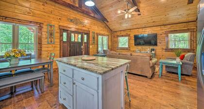 'falling Star' Eagletown Cabin w/ Hot Tub: Pets OK
