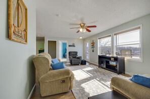 House (5 Bedrooms) | Interior - Gravois Mills Home: Boating Vacation! (Gravois Mills)