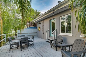House (1 Bedroom) | Interior - Pet-friendly Waterfront Home - 2 Mi to Beach! (Tarpon Springs)