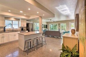House (1 Bedroom) | Interior - Pet-friendly Waterfront Home - 2 Mi to Beach! (Tarpon Springs)
