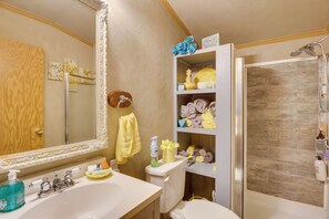 Talo (4 Bedrooms) | Sisätilat