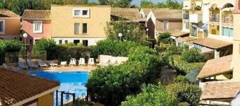 VILLA  3 ROOMS MEZ 49m² + TERRACE 13m2 REF 4008