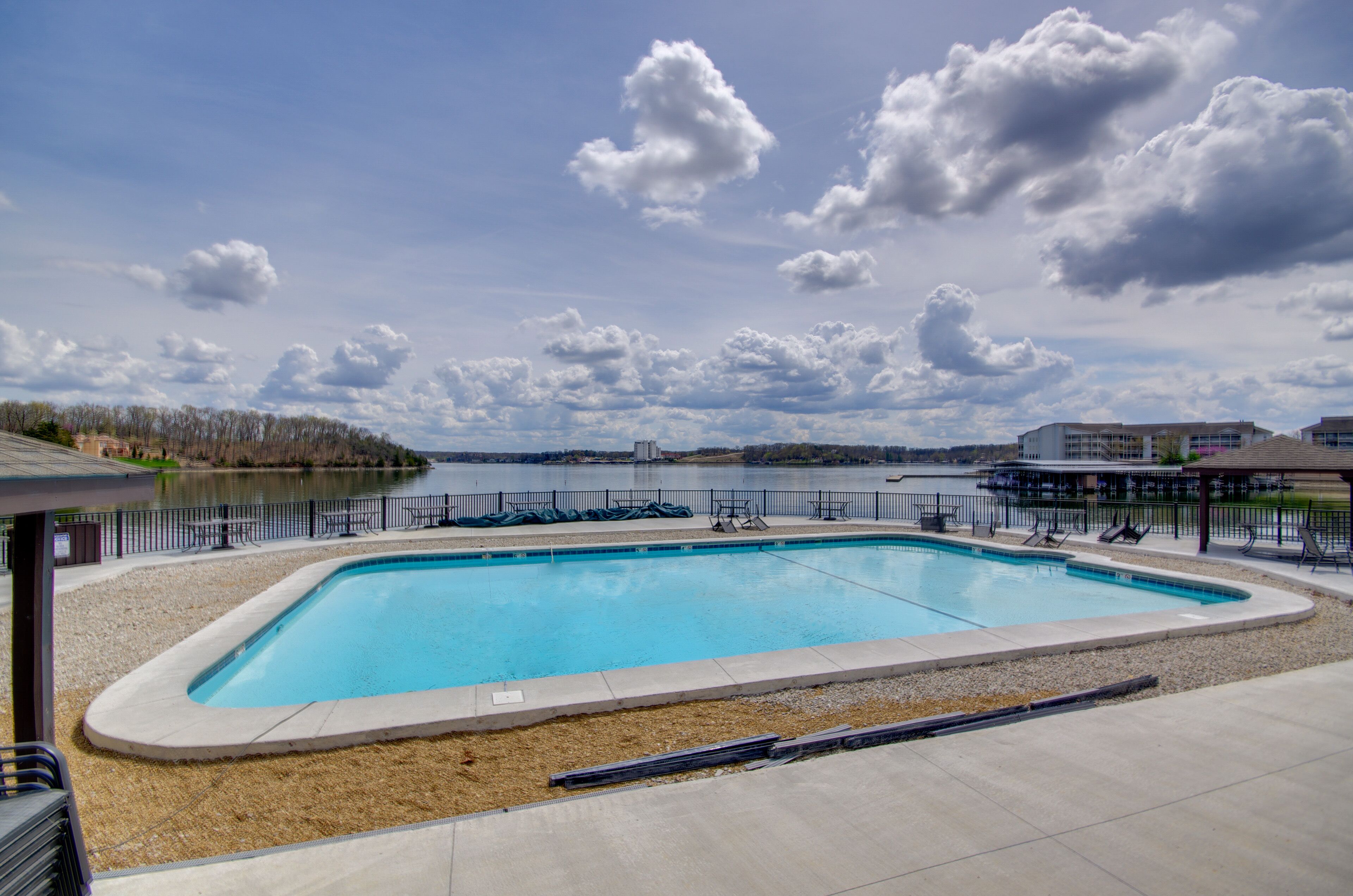 Village of Four Seasons Condo w/ Lake Access