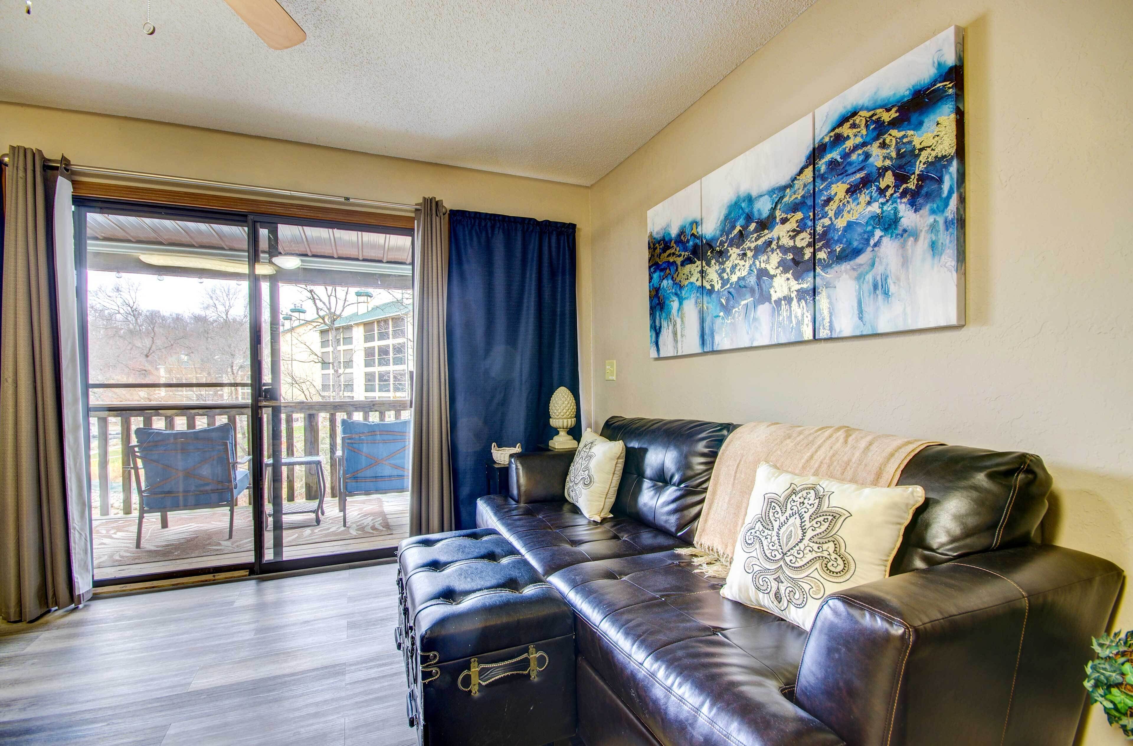 Village of Four Seasons Condo w/ Lake Access