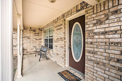 Family Alba Home w/ Boat Dock on Lake Fork!