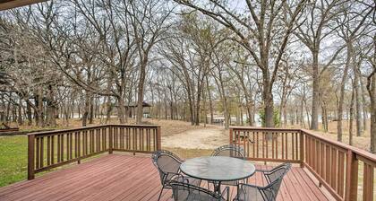 Family Alba Home w/ Boat Dock on Lake Fork!