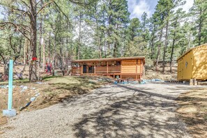 House (1 Bedroom) | Interior - Ruidoso Cabin w/ Hot Tub - 2 Mi to Grindstone Lake (Ruidoso)