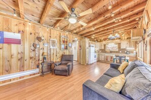 House (1 Bedroom) | Interior - Ruidoso Cabin w/ Hot Tub - 2 Mi to Grindstone Lake (Ruidoso)