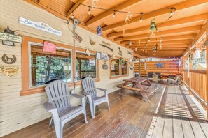 House (1 Bedroom) | Interior - Ruidoso Cabin w/ Hot Tub - 2 Mi to Grindstone Lake (Ruidoso)